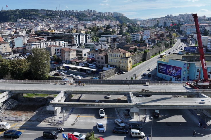Trabzon'da Reşadiye Viyadüğü'nden 188 kiriş kurtarıldı