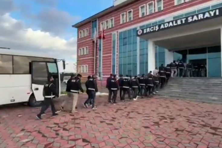 Van'da silah ve tefecilik operasyonu