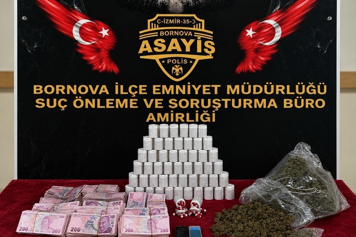 Bornova'da uyuşturucu operasyonunda 5 gözaltı