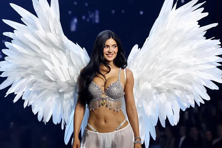Kylie Jenner’ın 50 milyon dolarlık sütyenini Türk iş insanı eşine aldı iddiası