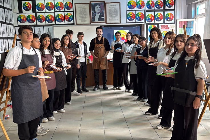 Midyat'ta 20 öğrenci ressam olmayı hedefliyor