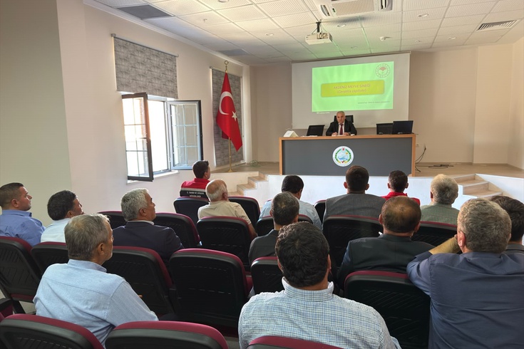 Anamur'da Akdeniz meyve sineğiyle mücadele toplantısı düzenlendi