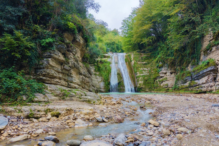 Samsun Canik'te 16 yıl önce keşfedilen Gölalan Şelaleleri fotoğrafçılar tarafından ziyaret ediliyor