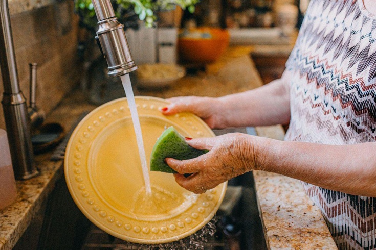 New era at Airbnb! Guests who pay a cleaning fee cannot be asked to do the dishes or wash the sheets.