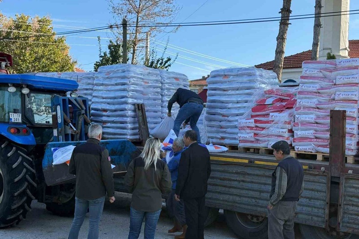 Bilecik Söğüt'te çiftçilere yem bitkisi tohumu verildi