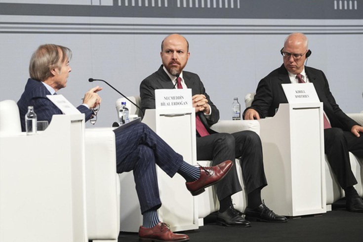 Bilal Erdoğan'dan İtalyanca sürprizi! Verona Forumu'ndaki hitabı dikkat çekti