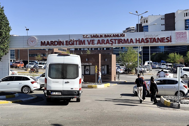 Mardin Artuklu'da kapalı havuzdan çıkan zihinsel engelli kadın hastanede öldü