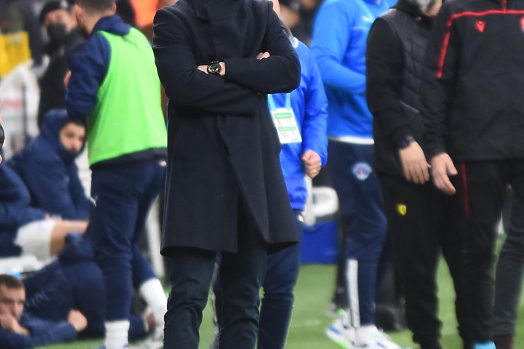 Manisa FK, Nestor El Maestro ile masaya oturdu