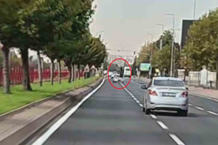 Melikgazi'de motosiklet sürücüsü yaralandı