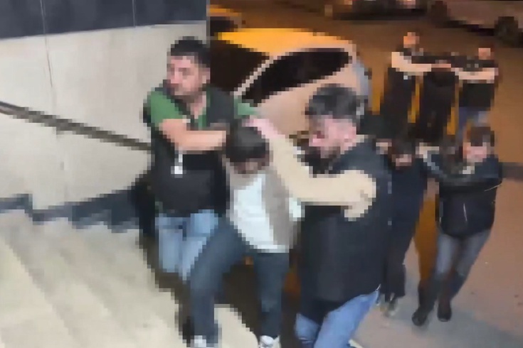 Yurt dışına kaçmak üzereydiler! Büyükçekmece ve Bağcılar'daki 2 cinayetin 3 şüphelisi Edirne'de yakalandı