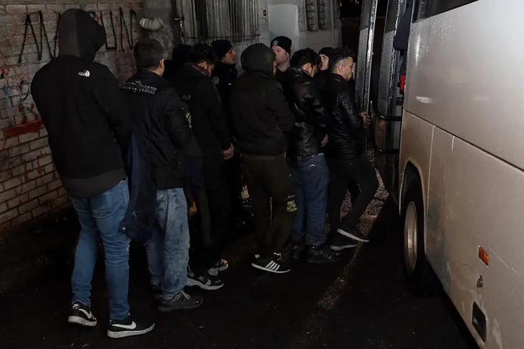 23 irregular migrants were caught in Edirne and Kırklareli.