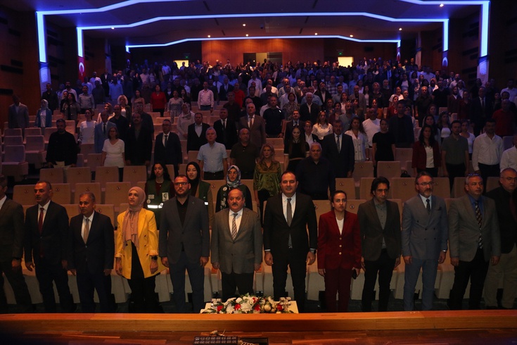 Adana'da okul güvenliği ve bağımlılık toplantısı yapıldı
