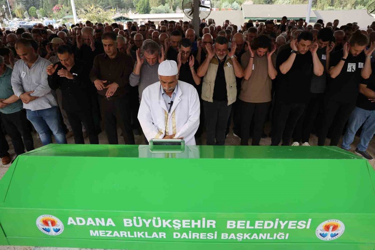 Ayvalık açıklarında batan teknede doktor hayatını yitirdi