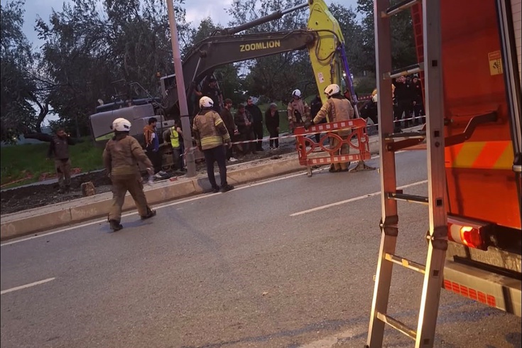 Bayrampaşa'da işçi toprak altında kaldı
