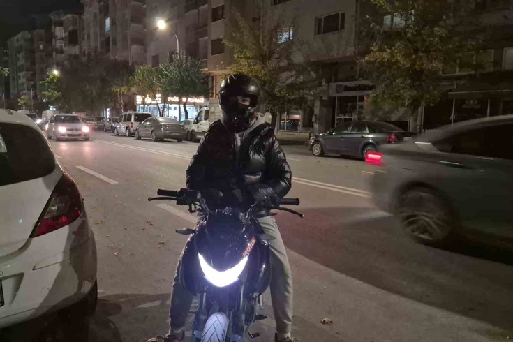 Eskişehir'de sürücü motosikletliye çarptı