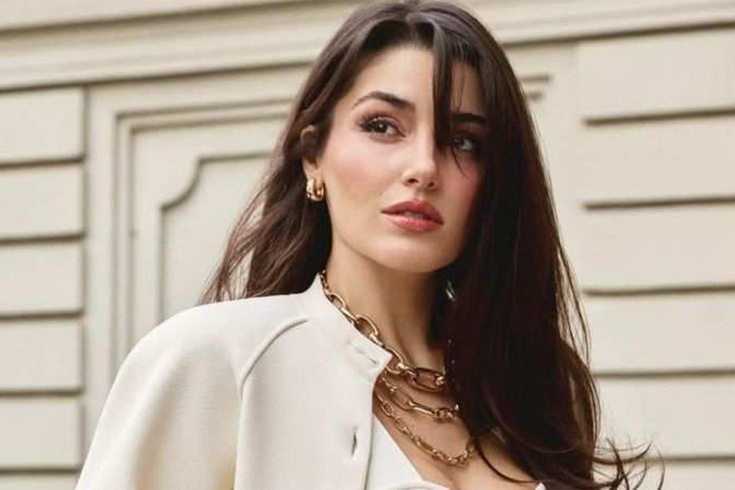 Hande Erçel's emotional message to her mother on her birthday