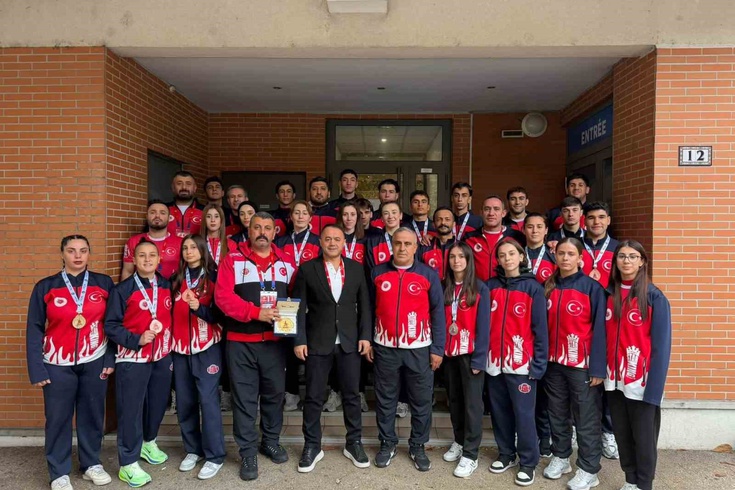 Paris'teki Avrupa Şampiyonası'nda Kayserili sporcular gümüş kazandı