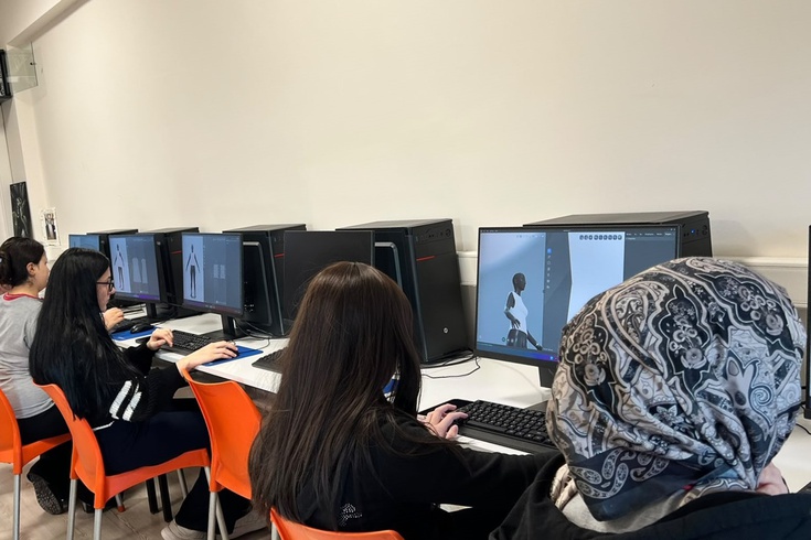 Tokat'ta kız öğrencilere sanal moda eğitimi