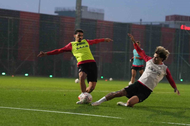 Çorum FK, Erzurumspor FK maçı öncesi Burak Yılmaz yönetiminde antrenman yaptı