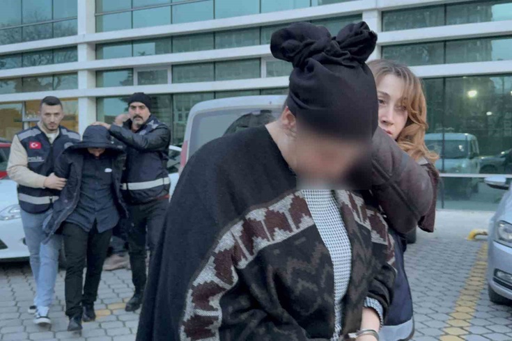 Samsun'daki satırlı cinayet davasında aile birbirini suçladı! Anne, baba ve oğula müebbet istendi