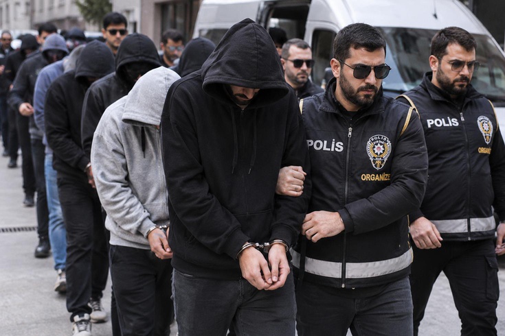 Yeni nesil suç örgütünün yöntemi deşifre oldu! Örgüt yöneticisinin babası da gözaltında