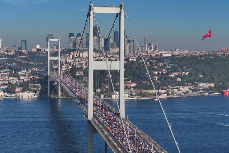 Many roads in Istanbul will be closed to traffic on Sunday, November 1! The bridge, the Eurasia Tunnel, and the Galata Bridge will be closed.