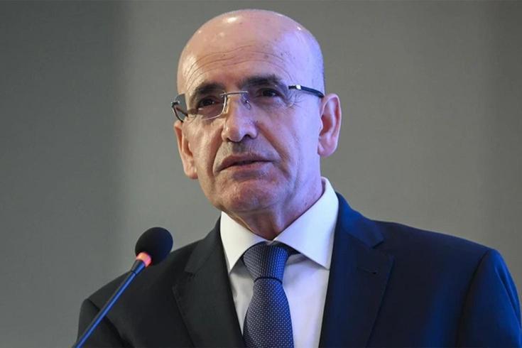 Tek tek yanıt verdi