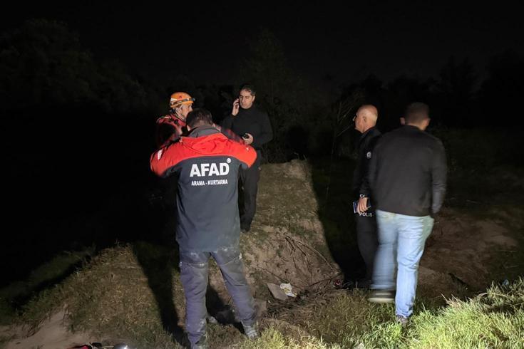 Telefonu kıyıda cüzdanı suda çıktı