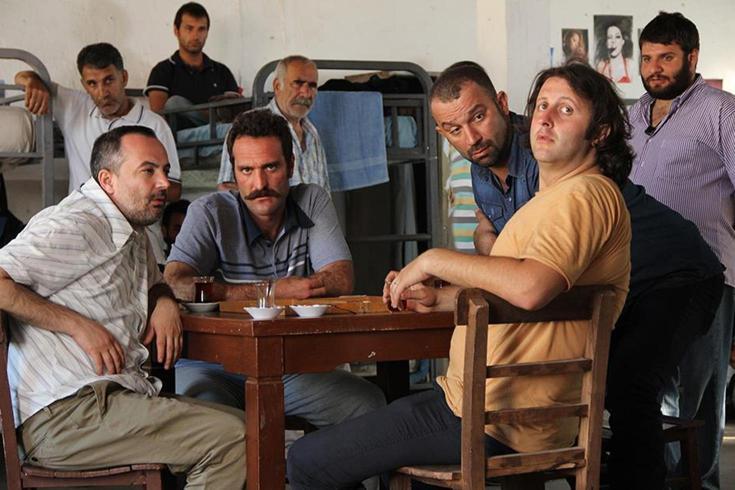 Gözler onu aradı, sessizlik bozuldu