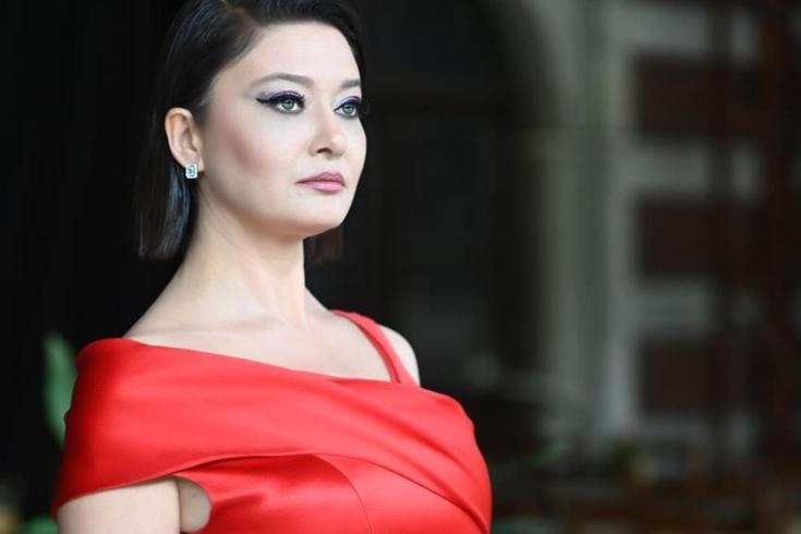 Gençlik pozu olay oldu! Nurgül Yeşilçay'ı Afra Saraçoğlu'na benzettiler