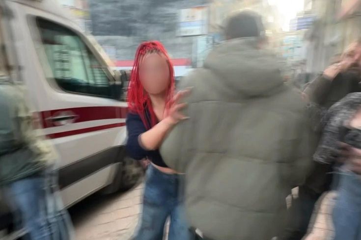 Kardeşiyle birlikte arkadaşını defalarca bıçakladı