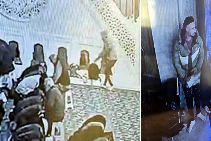 Camide pes dedirten olay! Cemaat secdeye eğilince harekete geçtiler