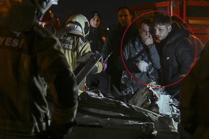 Kazayı gören dondu kaldı! Otomobil tırın altına girdi: 2 ölü, 1 ağır yaralı