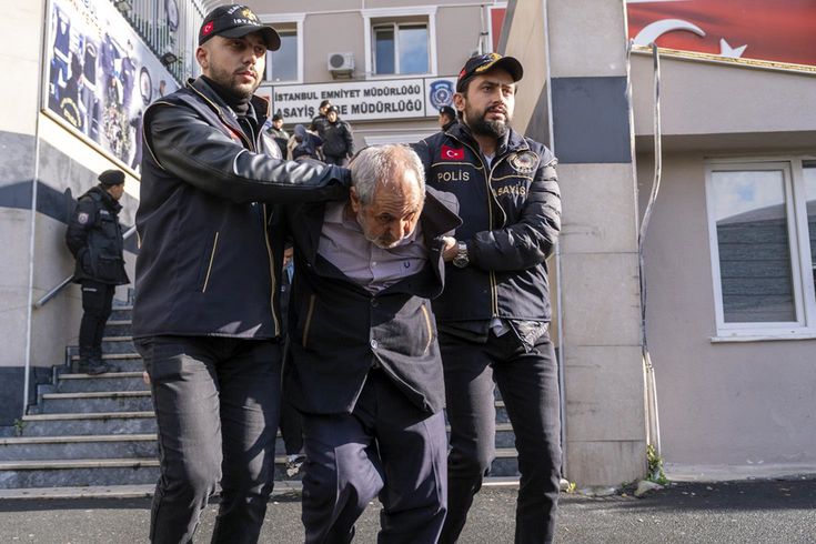Çekmeköy'de bir polisin operasyonda şehit edilmesine ilişkin gözaltına alınan 5 şüpheli tutuklandı