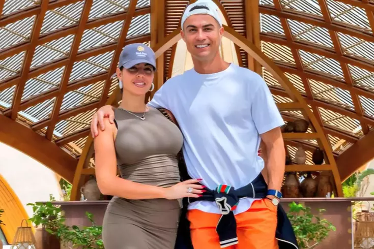 Evlilik için 10 yıl bekletmişti! Cristiano Ronaldo'dan kız arkadaşına servet değerinde hediye