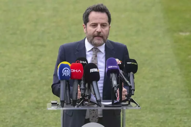 Futbolda bahis soruşturmasında aralarında Erden Timur'un da olduğu zanlıların emniyet işlemleri sürüyor