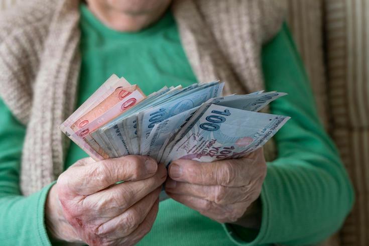 Emekli zammında bomba kulis! En düşük aylık için ilk kez bu rakam dillendirildi