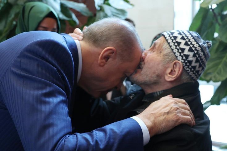 Asırlık çınardan Cumhurbaşkanı Erdoğan'a anlamlı sözler: O benim manevi torunum