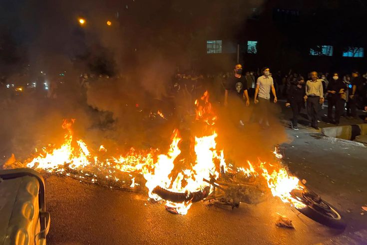 İran'daki protestolarda hayatını kaybedenlerin sayısı 646'ya yükseldi