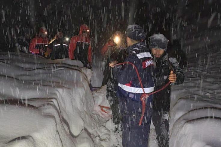 Giresun'da çığ altında kalan çoban hayatını kaybetti