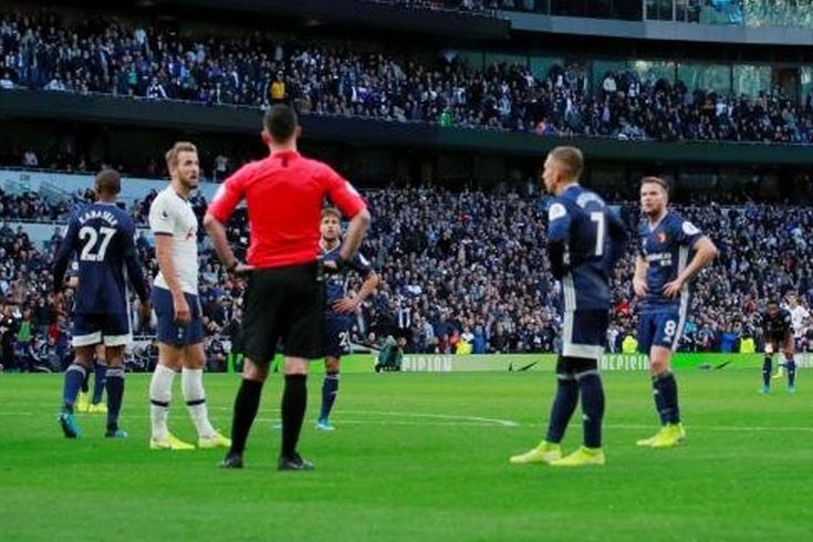 IFAB'tan tarihi karar! Futbolseverleri illallah ettiren olaya 10 saniye kuralı