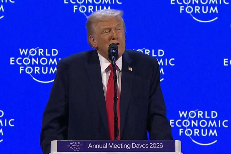 Trump'tan Davos'ta Grönland tehdidi: Bir buz parçasını istiyoruz, hayır derseniz unutmayız