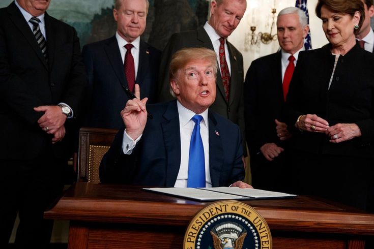 Trump'tan tehdit gibi sözler: Kimsenin bilmediği silahlarımız var