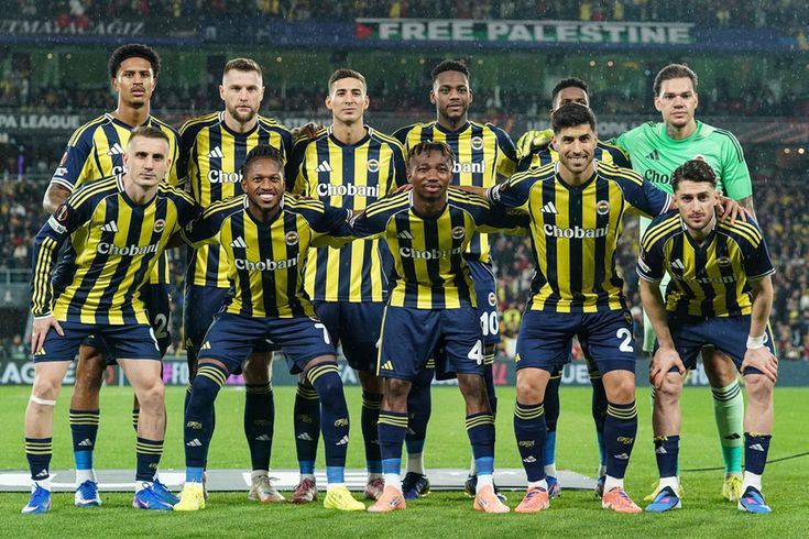 Fenerbahçeli taraftarlar kaybedilen maç sonrası Skriniar'ı göklere çıkardı