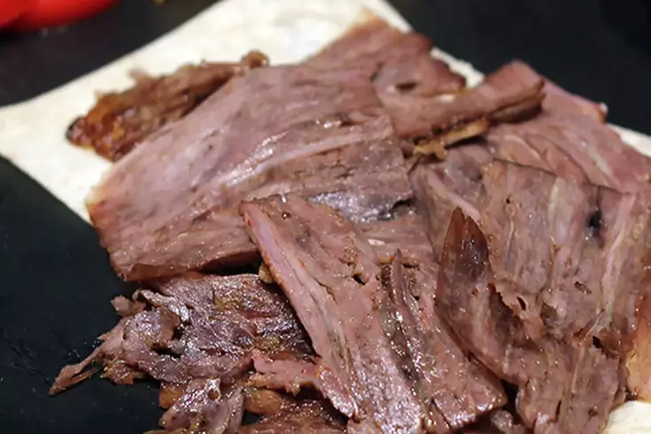 Zincir marketlerde Kampanyalı satılan dönerden at ve eşek eti çıktı