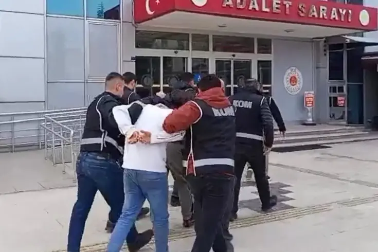Ordu'da eylem hazırlığındaki şüpheliler bomba ve silahlarla yakalandı