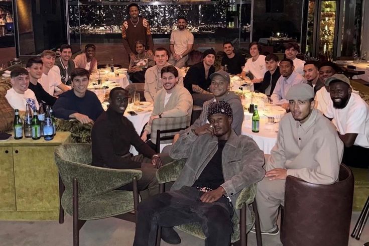 Real Madrid'in yıldızları yemekte! Hesabı sadece iki kişi ödedi
