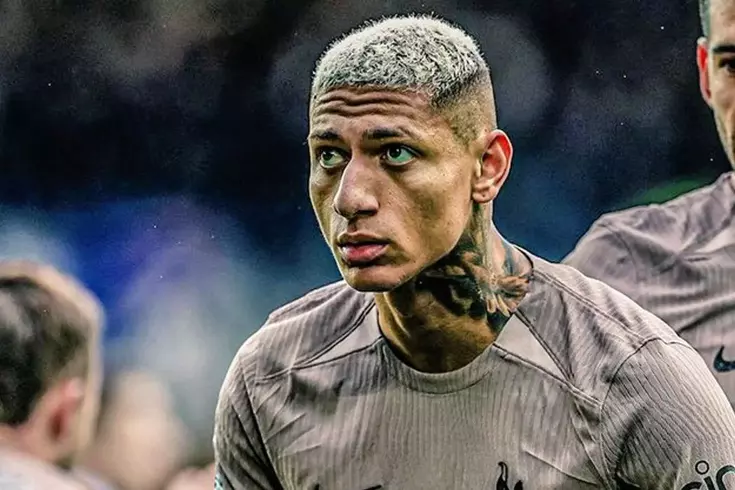 Fenerbahçe yeni sezonda bombayı Richarlison ile patlatıyor