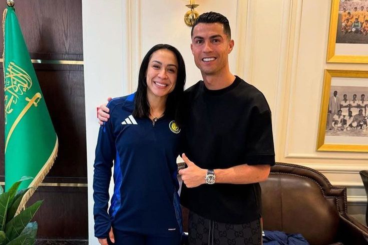 Al Nassr'ın Brezilyalı kadın futbolcusu Kathellen Sousa, Müslüman oldu