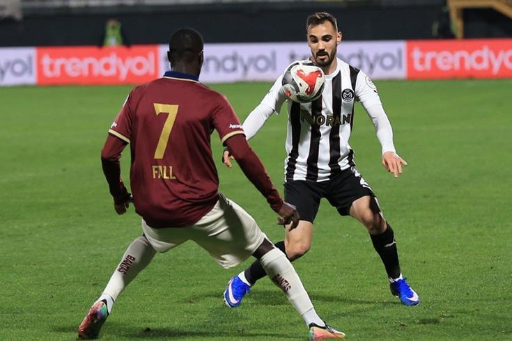 Böyle bir maç yok! Tam 5 gol, her şey 90'da değişti